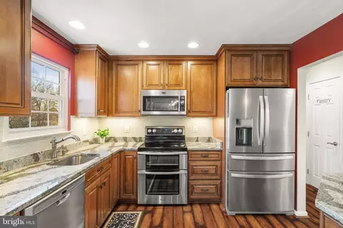 9611 Clover Hill Rd, Manassas, VA 20110 photo 12