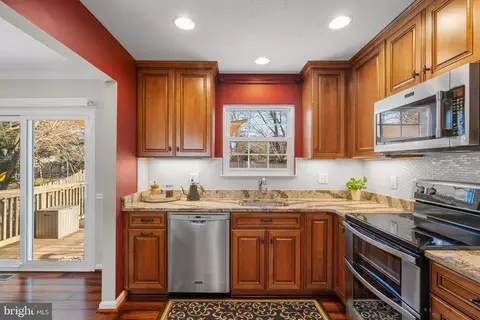 9611 Clover Hill Rd, Manassas, VA 20110 photo 11