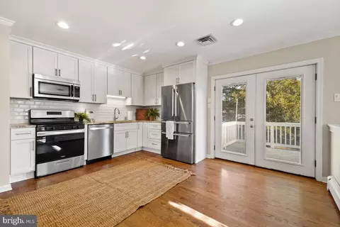 8903 Hazel Dr, Manassas, VA 20110 photo 16