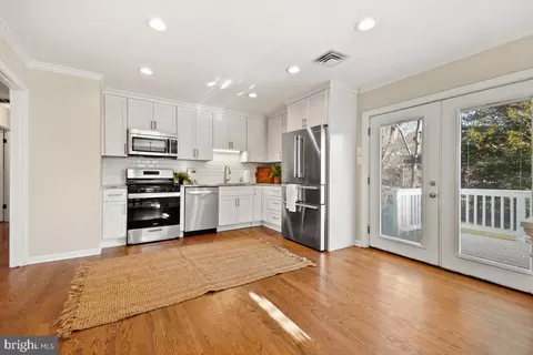 8903 Hazel Dr, Manassas, VA 20110 photo 15