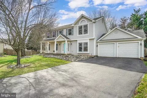 10376 Frank Ct, Manassas, VA 20110