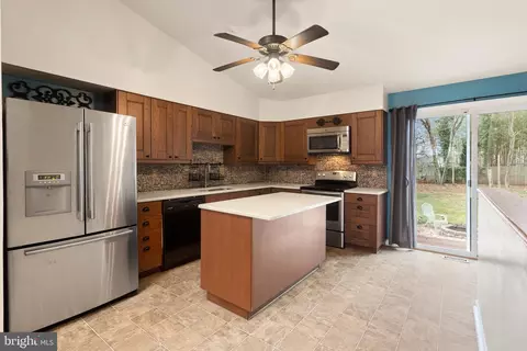 10302 Poe Dr, Manassas, VA 20110 photo 7