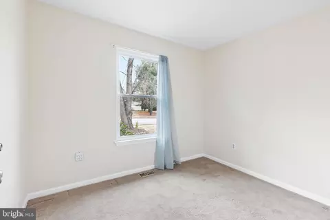 10302 Poe Dr, Manassas, VA 20110 photo 20