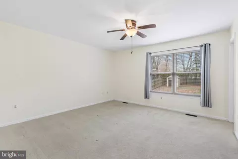 10302 Poe Dr, Manassas, VA 20110 photo 16
