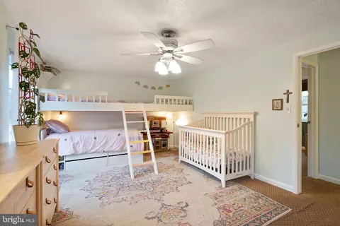 10231 Foxborough Ct, Manassas, VA 20110 photo 33