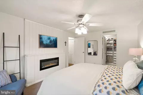 10231 Foxborough Ct, Manassas, VA 20110 photo 24