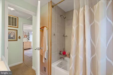 10231 Foxborough Ct, Manassas, VA 20110 photo 37