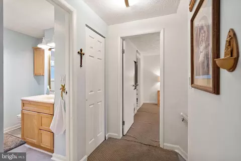 10231 Foxborough Ct, Manassas, VA 20110 photo 35