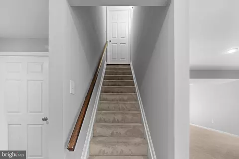 Entry Way - 9357 River Crest Rd, Manassas, VA 20110 photo 7 of 7