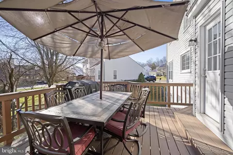 Exterior - 9357 River Crest Rd, Manassas, VA 20110 photo 10 of 14