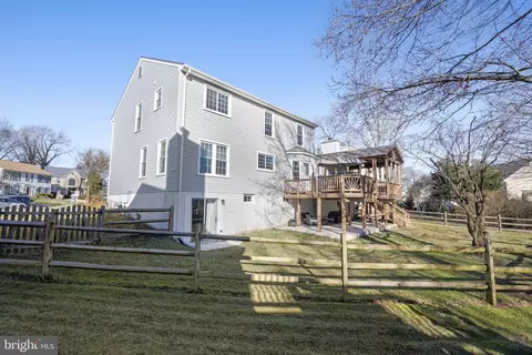 Exterior - 9357 River Crest Rd, Manassas, VA 20110 photo 3 of 14