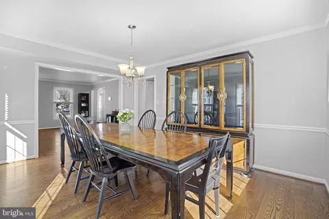 Dining - 9357 River Crest Rd, Manassas, VA 20110 photo 1 of 4