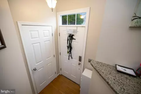 10169 Caladium Dr, Manassas, VA 20110 photo 4