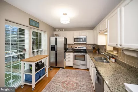 10169 Caladium Dr, Manassas, VA 20110 photo 5