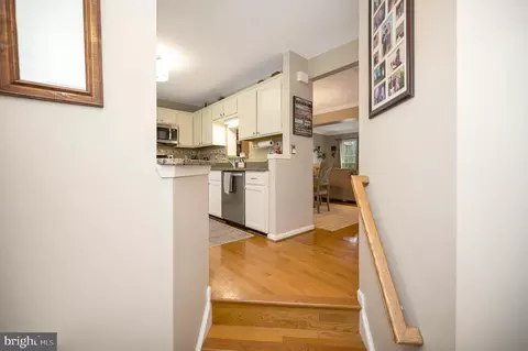 10169 Caladium Dr, Manassas, VA 20110 photo 3