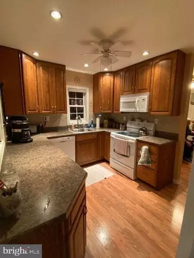 Kitchen - 8526 Artillery Rd, Manassas, VA 20110 photo 1 of 3