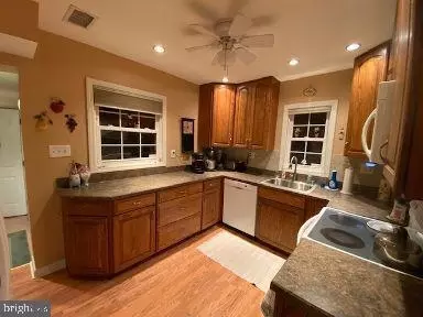 Kitchen - 8526 Artillery Rd, Manassas, VA 20110 photo 3 of 3