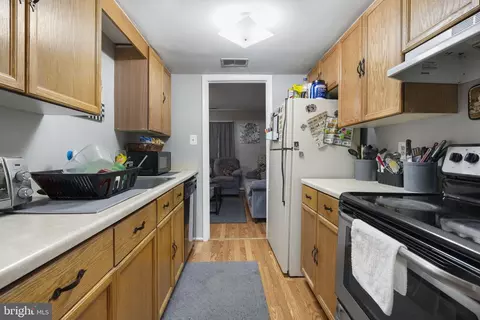 9051 Mcrae Ct, Manassas, VA 20110 photo 6