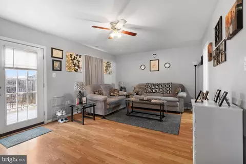 9051 Mcrae Ct, Manassas, VA 20110 photo 7