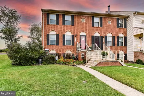 8949 Princeton Park Dr, Manassas, VA 20110