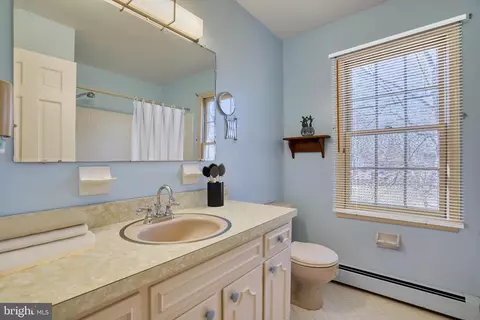 Bath - 8816 Weir St, Manassas, VA 20110 photo 3 of 3