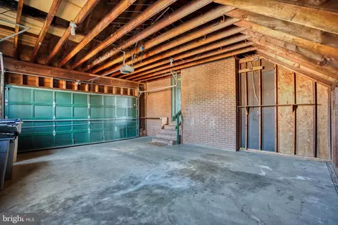 Exterior - 8816 Weir St, Manassas, VA 20110 photo 13 of 14