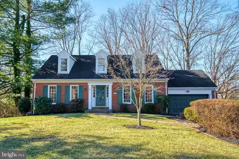 8816 Weir St, Manassas, VA 20110
