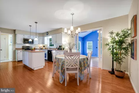 Dining - 9619 Gladstone St, Manassas, VA 20110 photo 5 of 5