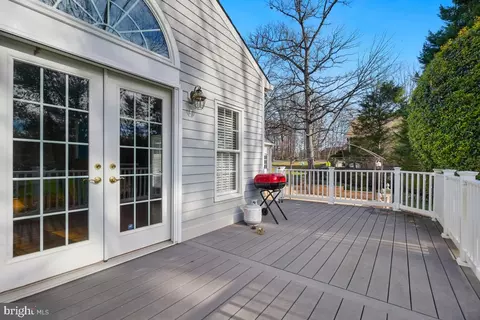 Exterior - 9619 Gladstone St, Manassas, VA 20110 photo 4 of 15