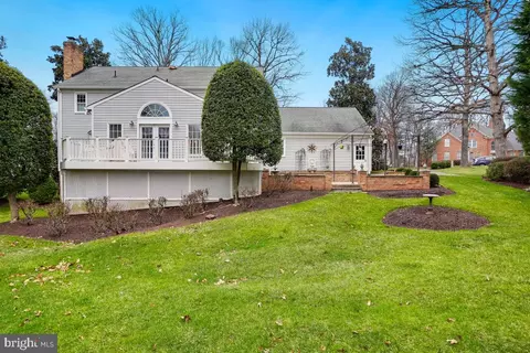 Exterior - 9619 Gladstone St, Manassas, VA 20110 photo 8 of 15