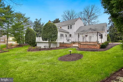 Exterior - 9619 Gladstone St, Manassas, VA 20110 photo 11 of 15