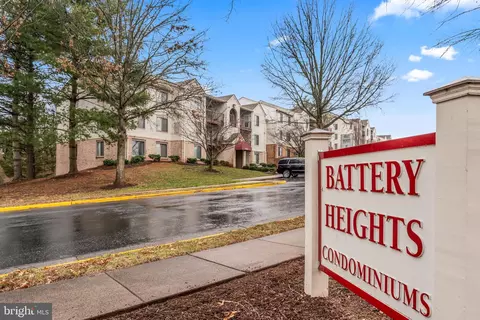 9553 Battery Heights Blvd #402, Manassas, VA 20110