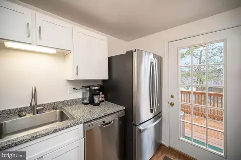Kitchen - 8655 Braxted Ln, Manassas, VA 20110 photo 4 of 4
