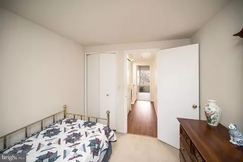 Bedroom - 8655 Braxted Ln, Manassas, VA 20110 photo 4 of 6