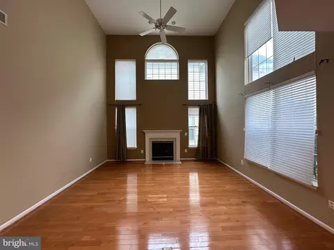 Living - 9396 Nash Dr, Manassas, VA 20110 photo 1 of 2