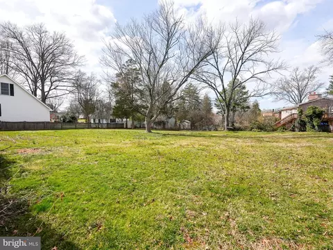 Exterior - 8908 Jackson Ave, Manassas, VA 20110 photo 11 of 14