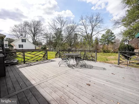 Exterior - 8908 Jackson Ave, Manassas, VA 20110 photo 6 of 14