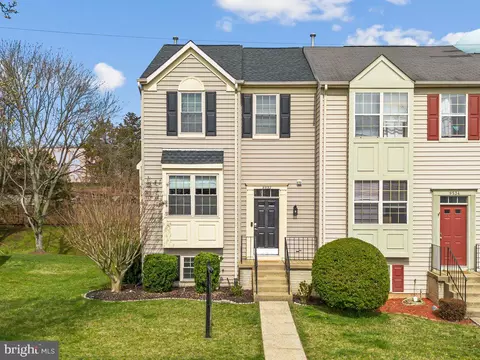 9532 Tudor Oaks Dr, Manassas, VA 20110