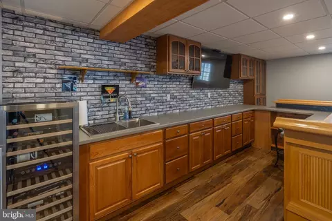 Kitchen - 10053 Field Ct, Manassas, VA 20110 photo 7 of 7