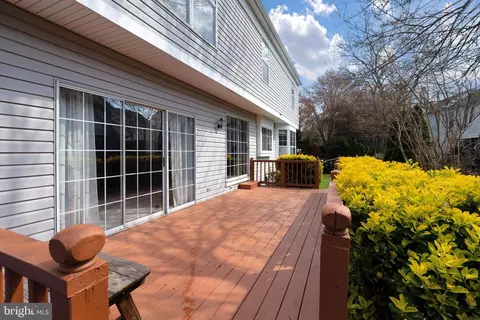 Exterior - 9327 Amaryllis Ave, Manassas, VA 20110 photo 3 of 5