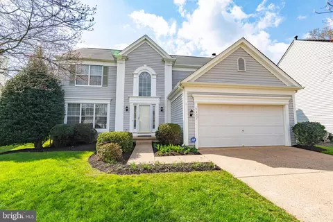 Exterior - 9327 Amaryllis Ave, Manassas, VA 20110 photo 2 of 5