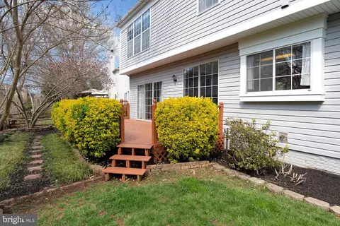 Exterior - 9327 Amaryllis Ave, Manassas, VA 20110 photo 5 of 5