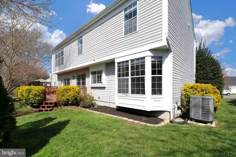 Exterior - 9327 Amaryllis Ave, Manassas, VA 20110 photo 4 of 5