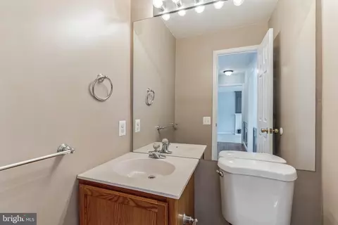 Bath - 9327 Amaryllis Ave, Manassas, VA 20110 photo 1 of 6