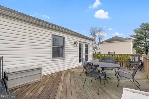 Exterior - 10404 Sorrell Dr, Manassas, VA 20110 photo 13 of 13
