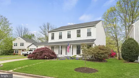 Exterior - 10133 Forest Hill Cir, Manassas, VA 20110 photo 3 of 7