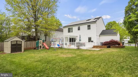 Exterior - 10133 Forest Hill Cir, Manassas, VA 20110 photo 5 of 7