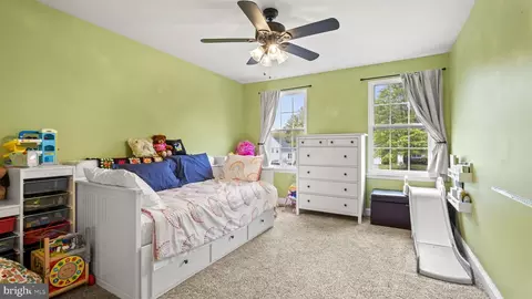 Bedroom - 10133 Forest Hill Cir, Manassas, VA 20110 photo 3 of 4