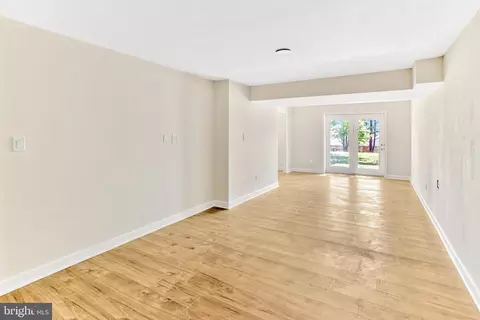 10091 Greenleaf Dr, Manassas, VA 20110 photo 40