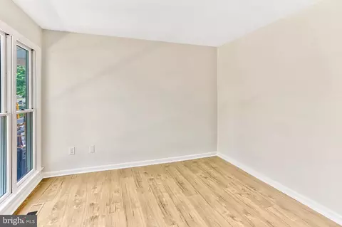 10091 Greenleaf Dr, Manassas, VA 20110 photo 38
